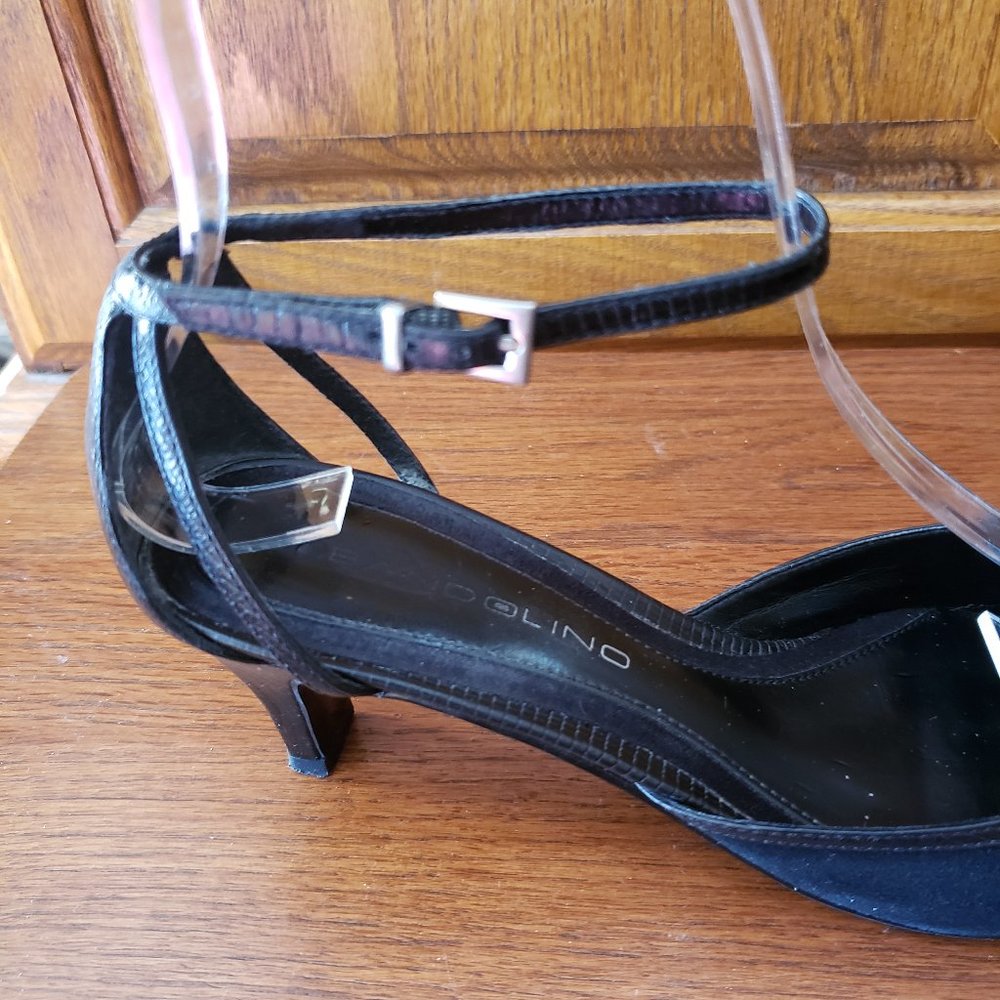 Bandolino Suede and Leather Shoes! - Picture 3 of 9